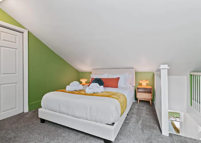 Trendy 2br Near Carson Street With Free Parking Сasa de vacaciones Pittsburgh